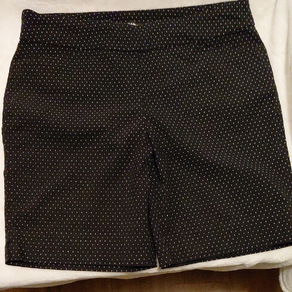 Hilary Radley Shorts - Picture 1 of 6